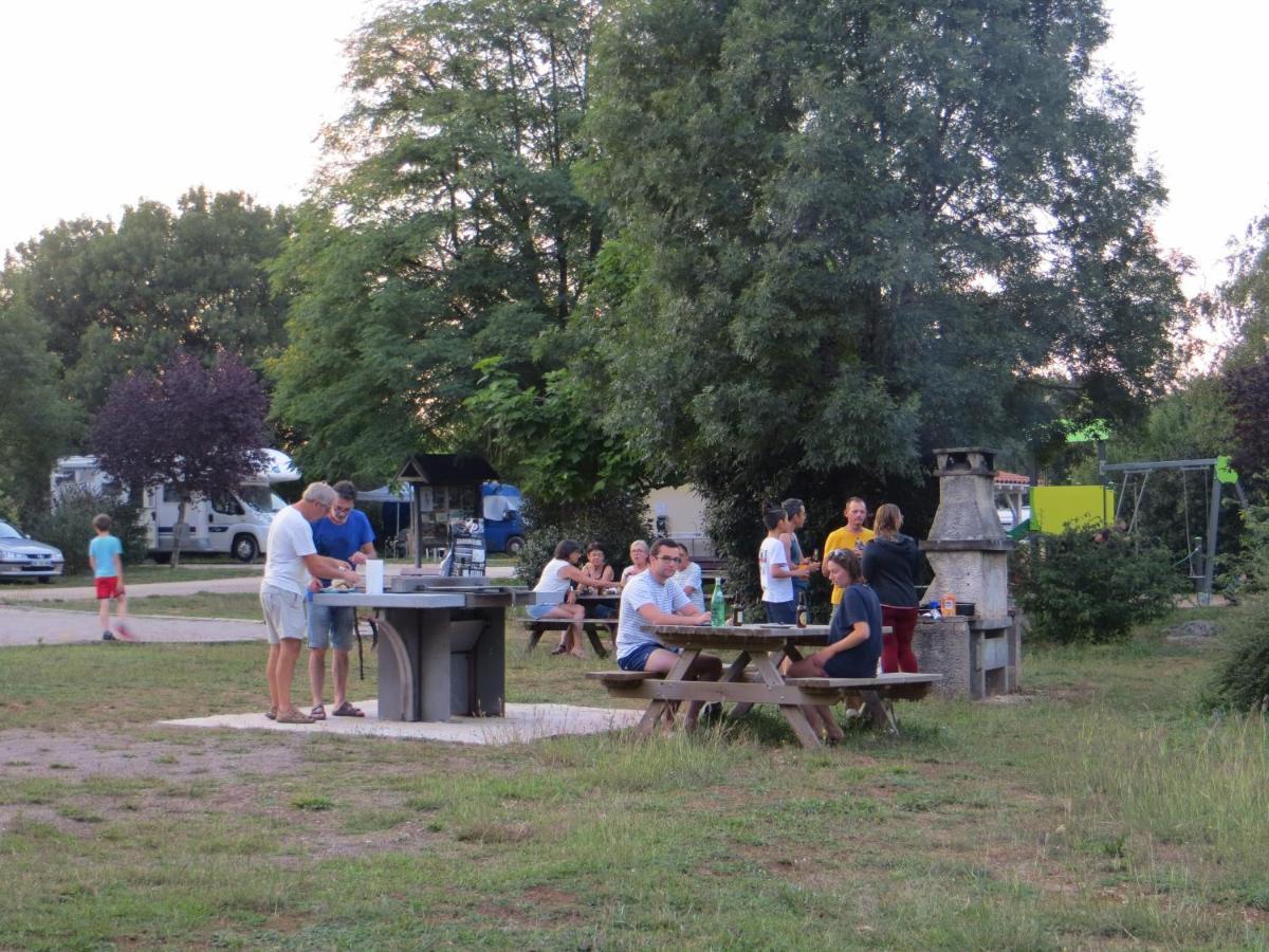 Camping Les Campagnes Rocamadour Esterno foto